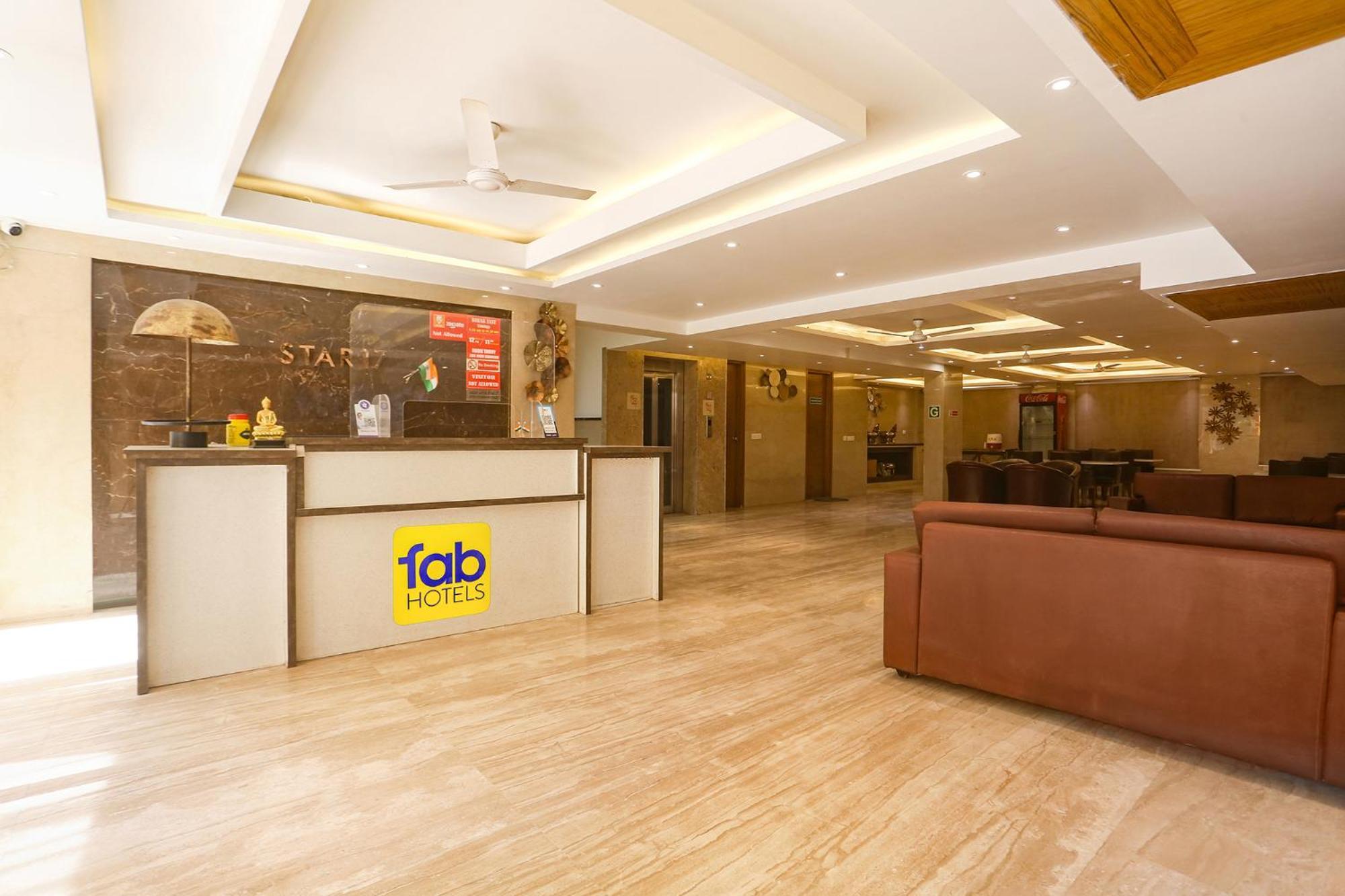 Fabhotel Prime Star 17 - Nr Yashobhoomi Convention Centre دلهي المظهر الخارجي الصورة