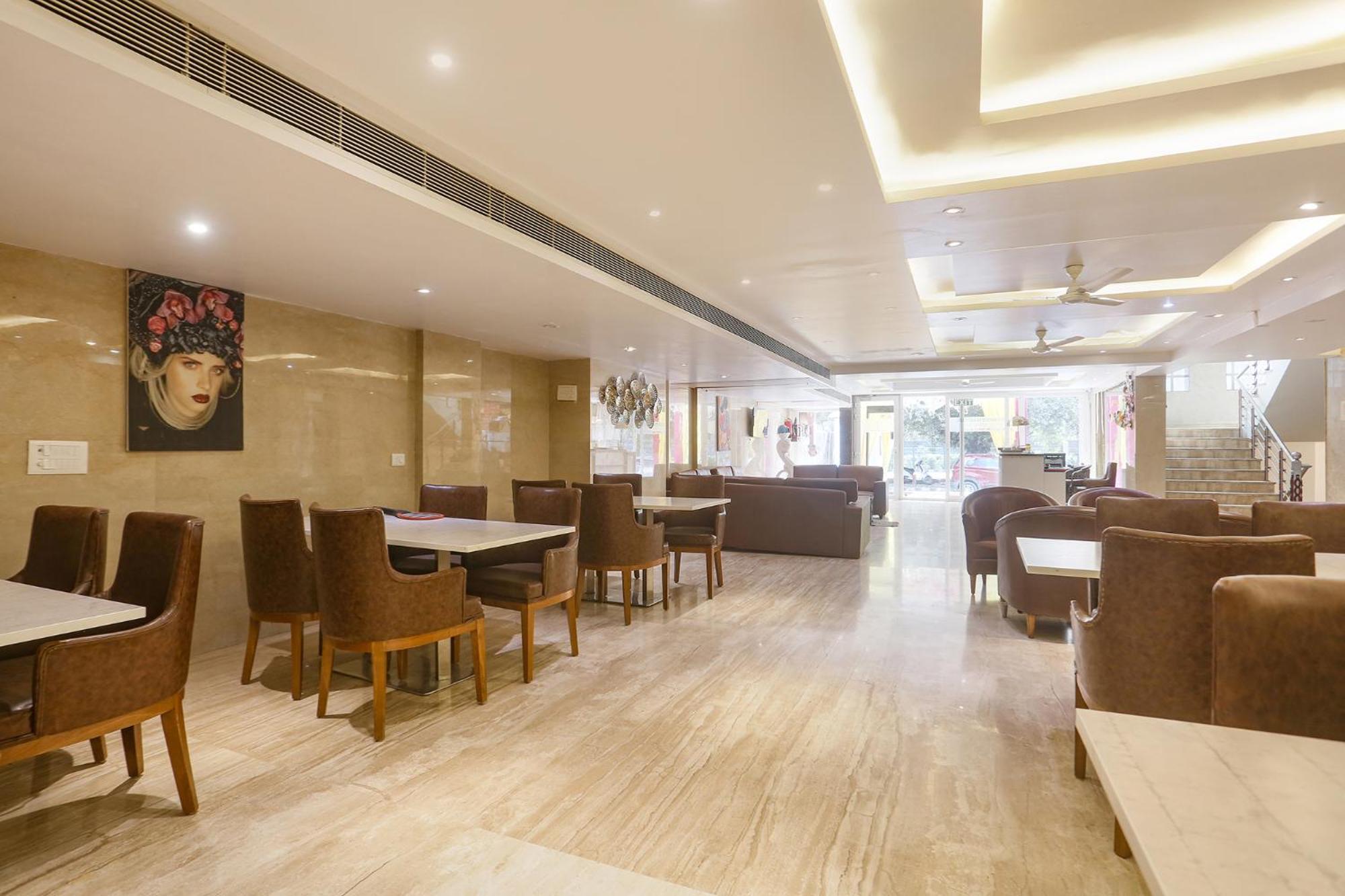 Fabhotel Prime Star 17 - Nr Yashobhoomi Convention Centre دلهي المظهر الخارجي الصورة